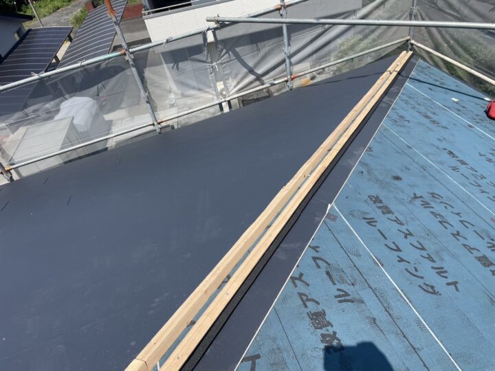 屋根カバー工事