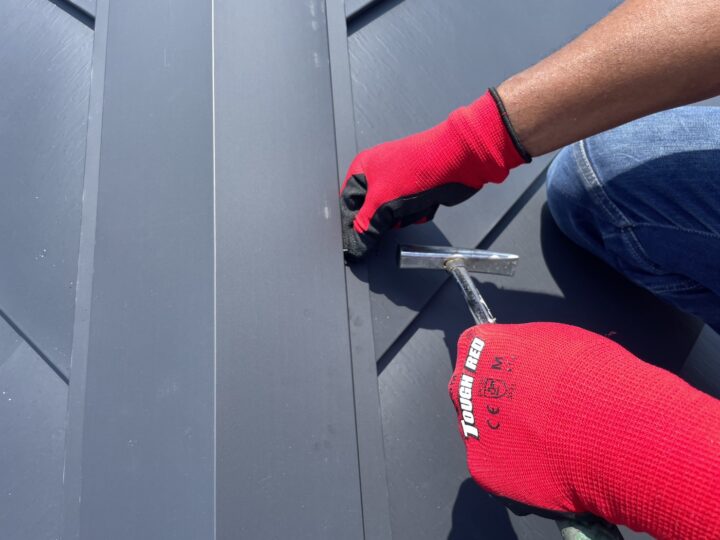 屋根カバー工事